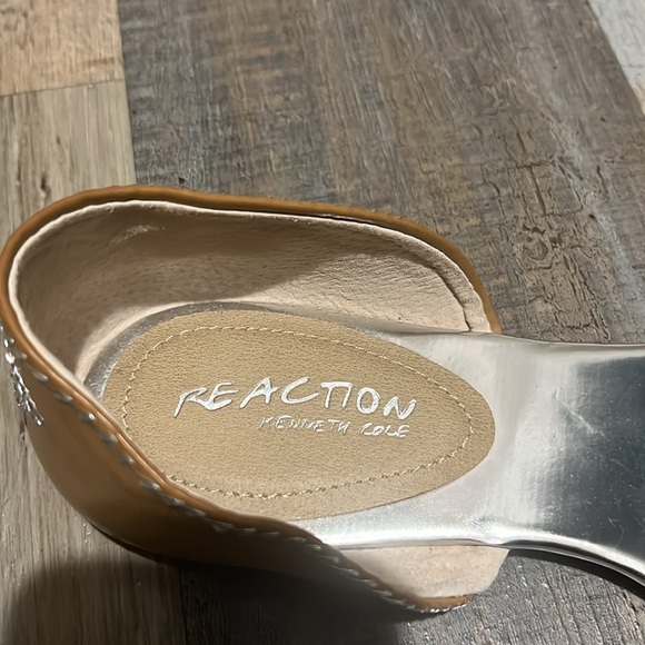 Kenneth Cole Reaction Woman’s Tina Ballet Flat Silver Brown Sz 8.5 Embroidered - Picture 4 of 10